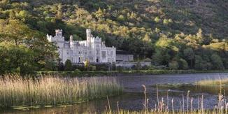 Photo of Kylemore Abbey from a distance