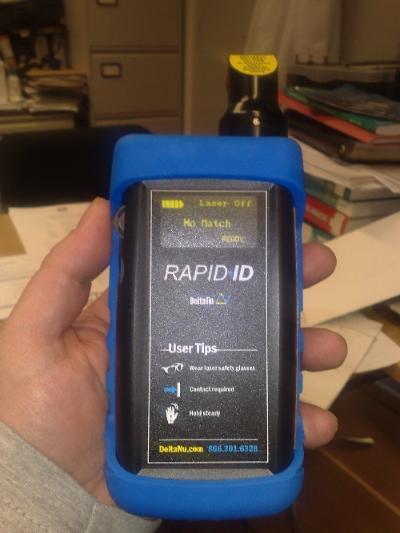 Hand held Raman spectrometer, mostly used for teaching. 